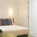 Chiado modern apt with ac elevator green terrace